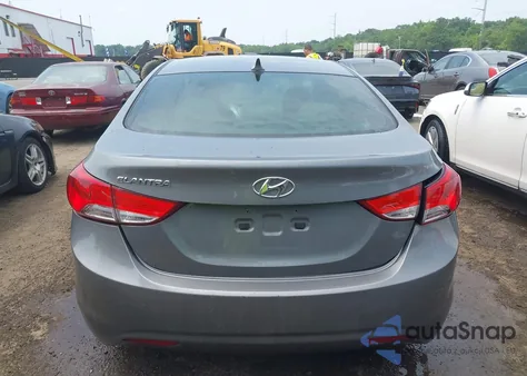 2013 Hyundai Elantra Gls из США, поврежденный, VIN 5NPDH4AE3DH454392
